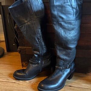 Earth Spirit Daisy Black Leather Boots